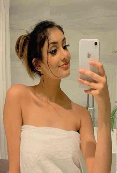 Model Kayla Kapoor Solo Play Onlyfans Uncut Hindi Hot Short Film | WEB-DL X264 1080p Download