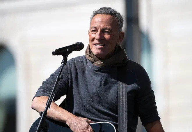 907e85e7 cd09 461d 8dde efdaeaa7a635