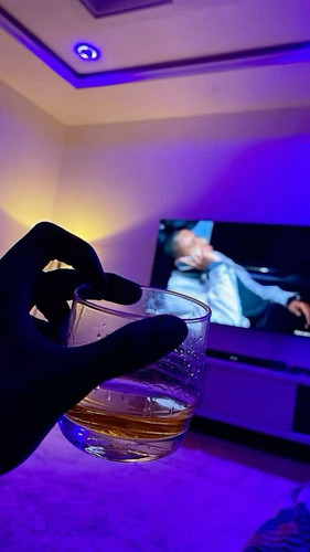 🥃💤.jpg