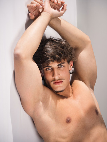 naur 1764284644 3775415696679884343 235410181.jpg