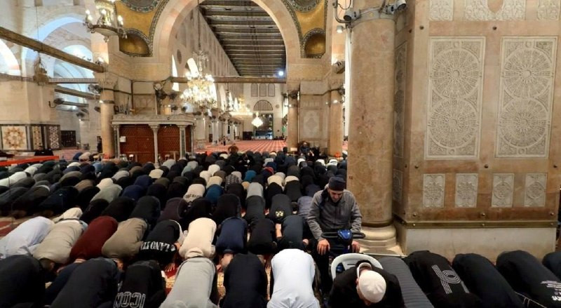 صور صلاة المغرب من المسجد الأقصى المبارك مساء اليوم...