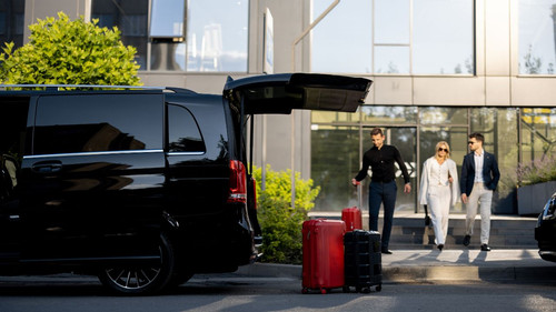 Airport chauffeur service.jpg