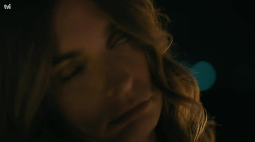 Terra Forte Ep 2 Benedita Pereira faint 1.jpg