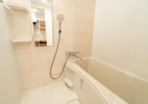 5900f88cb30d.jpg