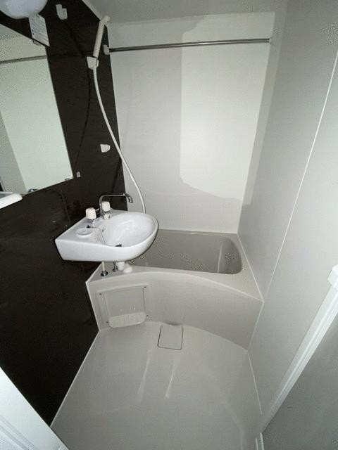 428daa9760d3.jpg