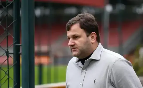 Conselho do São Paulo deve suspender dois conselheiros por quase 1 ano após polêmica