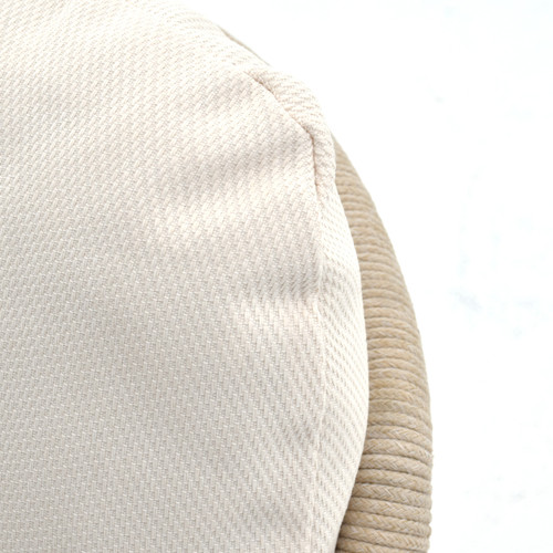 HU 137AC Closeup(1).jpg