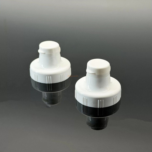 plastic nozzle cap.1