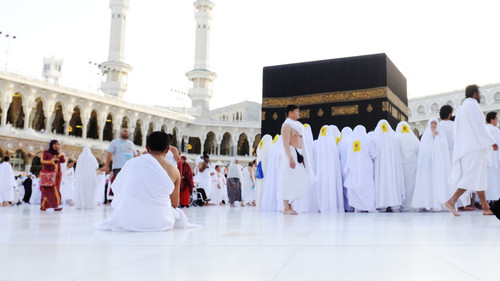 Cheap umrah Packages Alhaddi Travel.jpg