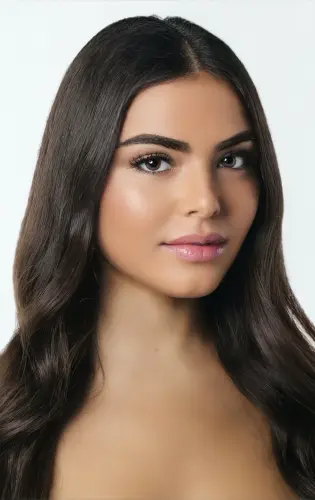 Miss RNB Badajoz 2026 Esperanza Caballero Profile Headshot.webp