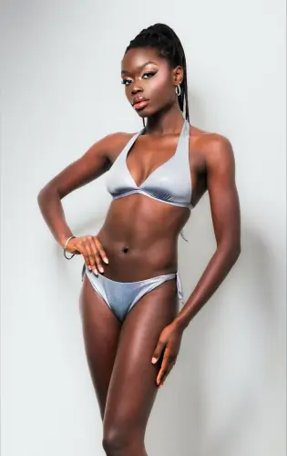 Miss RNB Zamora 2025 Raquel Mendes Profile Half Body Shot 1.webp