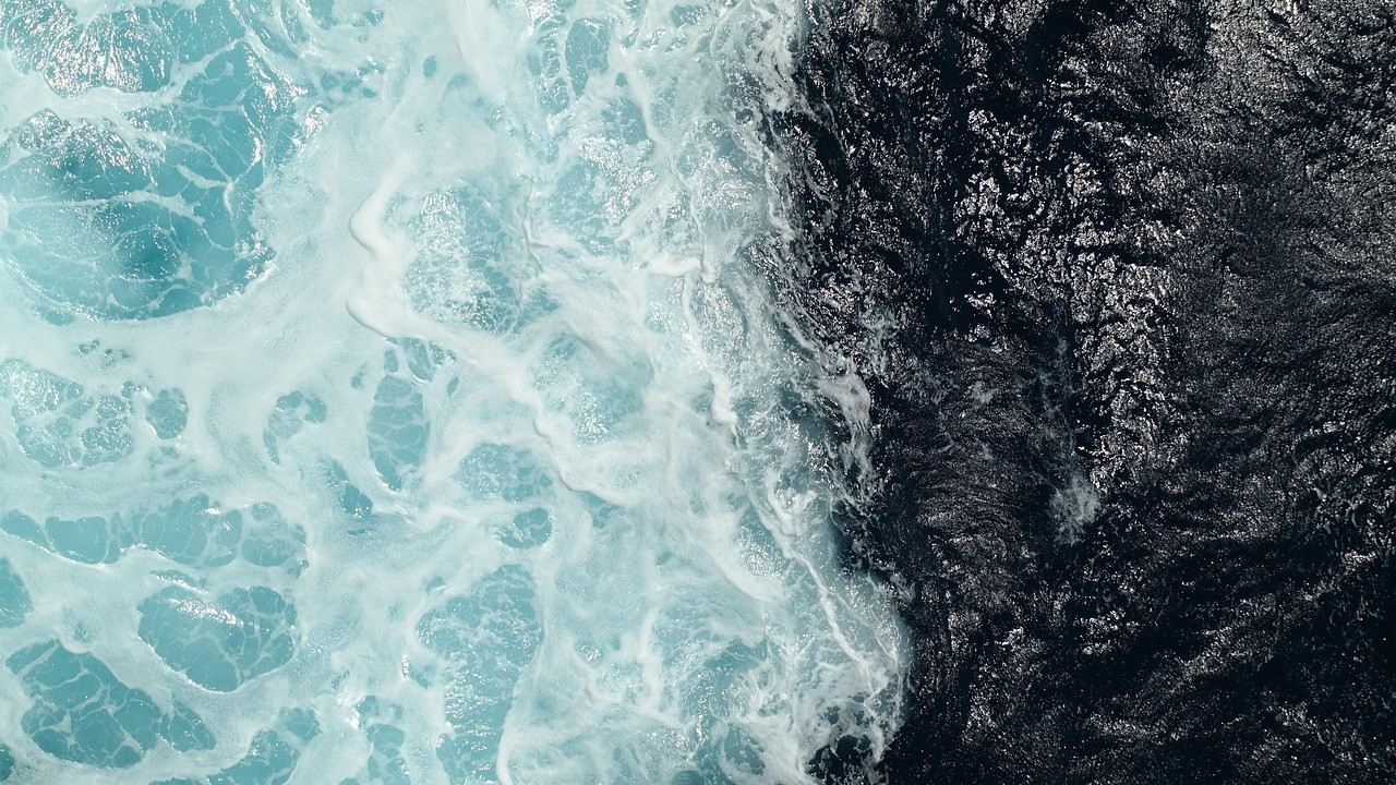 1. Phantom Edge: The Glitch in Reality (The New Dark Soul Mo