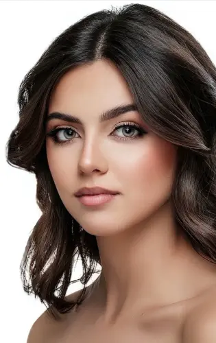 Miss RNB Sevilla 2026 Lucia Soler Profile Headshot.webp