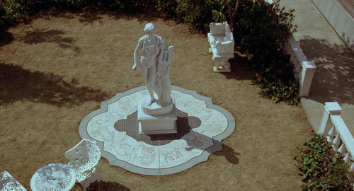 三岛由纪夫传.Mishima.A.Life.in.Four.Chapters.1985.UHD.BluRay.2160p.x265.SDR.FLAC.mUHD FRDS 000338.jpg
