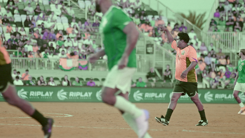 Ronaldinho.The.One.and.Only.S01E01.DV.2160p.WEB.h265 EDITH.0:26:59.png