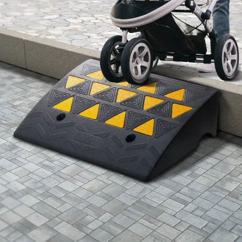 us SJDLYPDGB2197XHMWV0 original img v1 curb ramp m100 1.12.webp