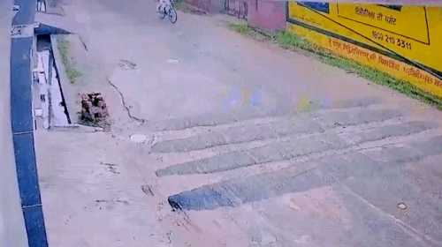 1776826819305678.gif