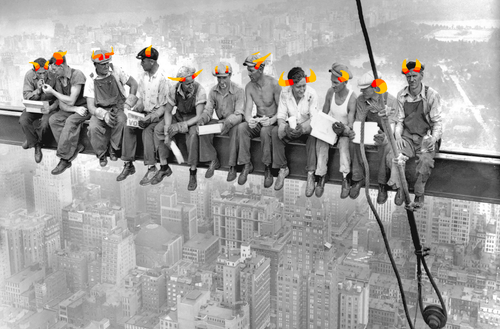Troll ESB Construction Men on Bar.png