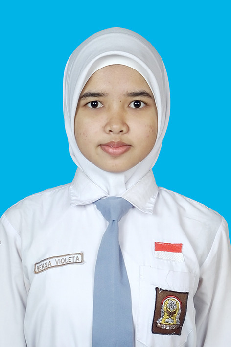XII 1 Heksa Violeta Putri Mahardita.jpg