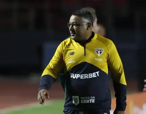 Roger destaca evolução do São Paulo após vitória sob pressão: "Estamos em Construção"
