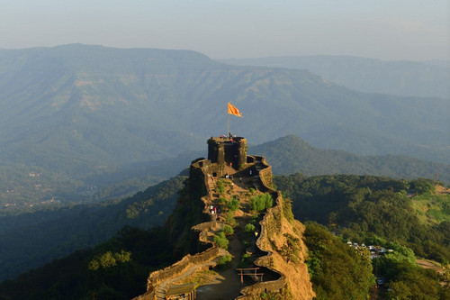 Pratapgad Fort.jpg
