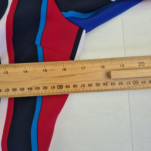 1823ec83b5a0.jpg