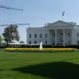 Continuă căutările pentru pilotul avionului F-15E doborât, intrate în a doua zi