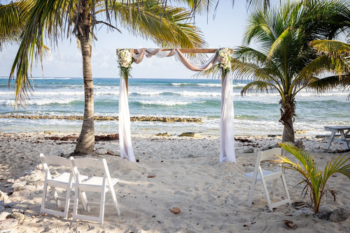 Small Wedding Venues Grand Cayman for Elopements.jpg