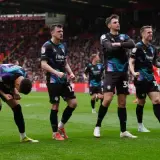 Hodgson căștigă la întoarcea la Bristol City, Alisson se confruntă