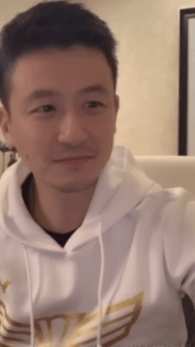 0062BoZOgy1ibwrarhc8kg30k00zkx6r (1).gif