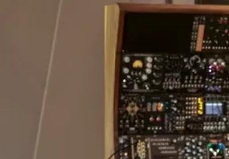 5ce41264ed7a.jpg