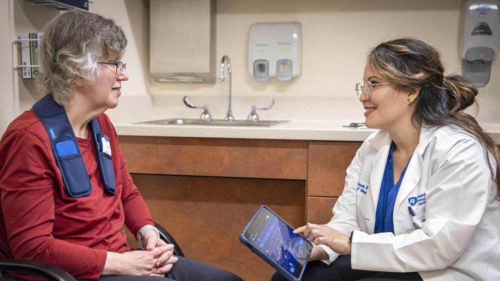 The Medical Minute: Ultimele tratamente Parkinson ajută pacienţii să rămână activi