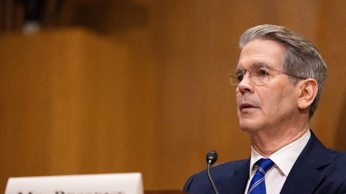 Bessent face o afirmaţie uimitoare despre Strâmtoarea Hormuz