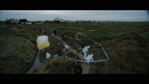 Under.Salt.Marsh.S01E01.Episode.1.2160p.NOW.WEB DL.CZ EN.DD+5.1.Atmos.HLG.H.265 RAWR.mkv 20260402 09.jpg