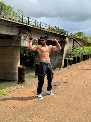 raj mohite 0707 1759301569 3733614628535125789 7445773993.jpg