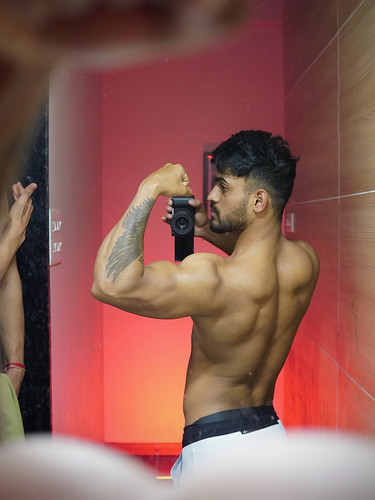 raj mohite 0707 1764771735 3779501706938430537 7445773993.jpg