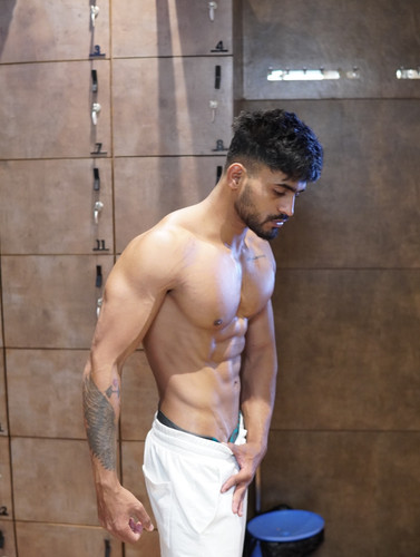 raj mohite 0707 1765871889 3788730473623849727 7445773993.jpg