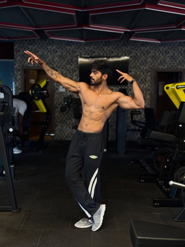 raj mohite 0707 1771736047 3837921131424919264 7445773993.jpg