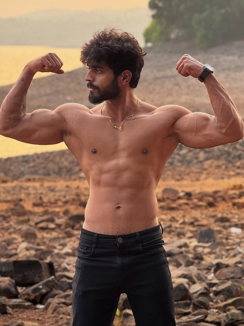 raj mohite 0707 1771943466 3839659844790125309 7445773993.jpg