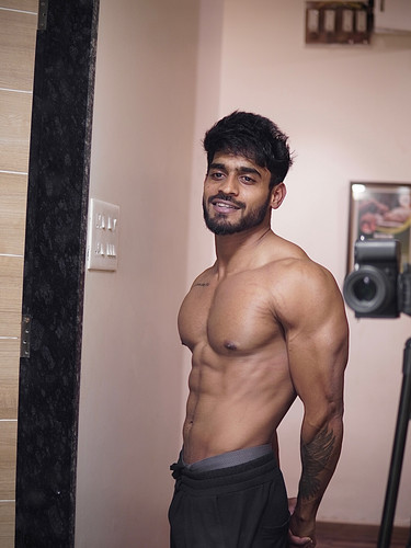 raj mohite 0707 1766418699 3793317448616036216 7445773993.jpg