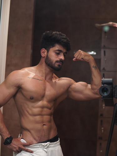 raj mohite 0707 1766814001 3796633482949307600 7445773993.jpg