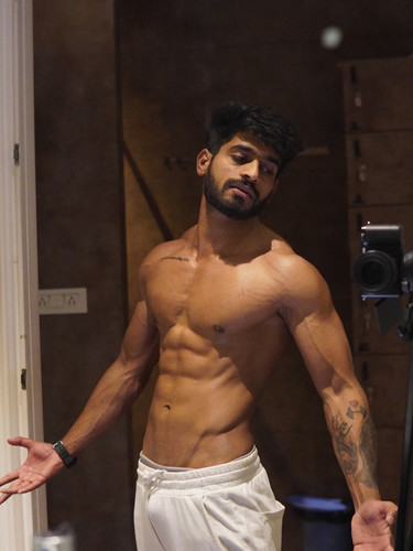 raj mohite 0707 1767266154 3800426413648802950 7445773993.jpg