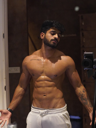 raj mohite 0707 1767266154 3800426413682383906 7445773993.jpg