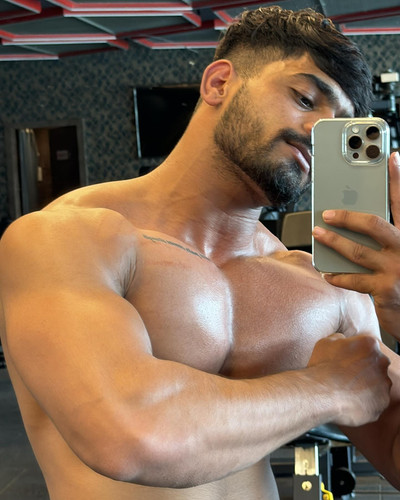 raj mohite 0707 1728803158 3477775413692294857 7445773993.jpg