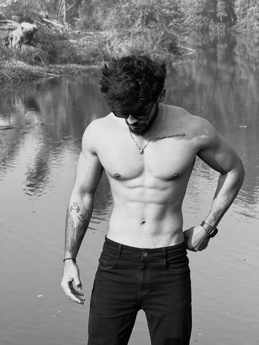 raj mohite 0707 1770782091 3829920146454529076 7445773993.jpg