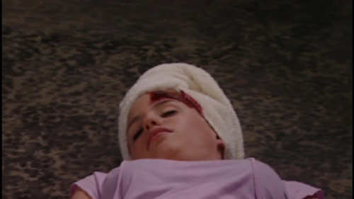 Het Huis Anubis s1e32 Iris Hesseling fall.jpg