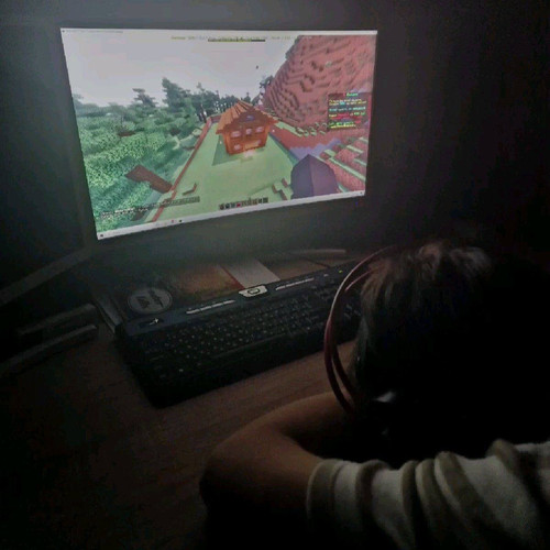 5b23d290c2c7.jpg