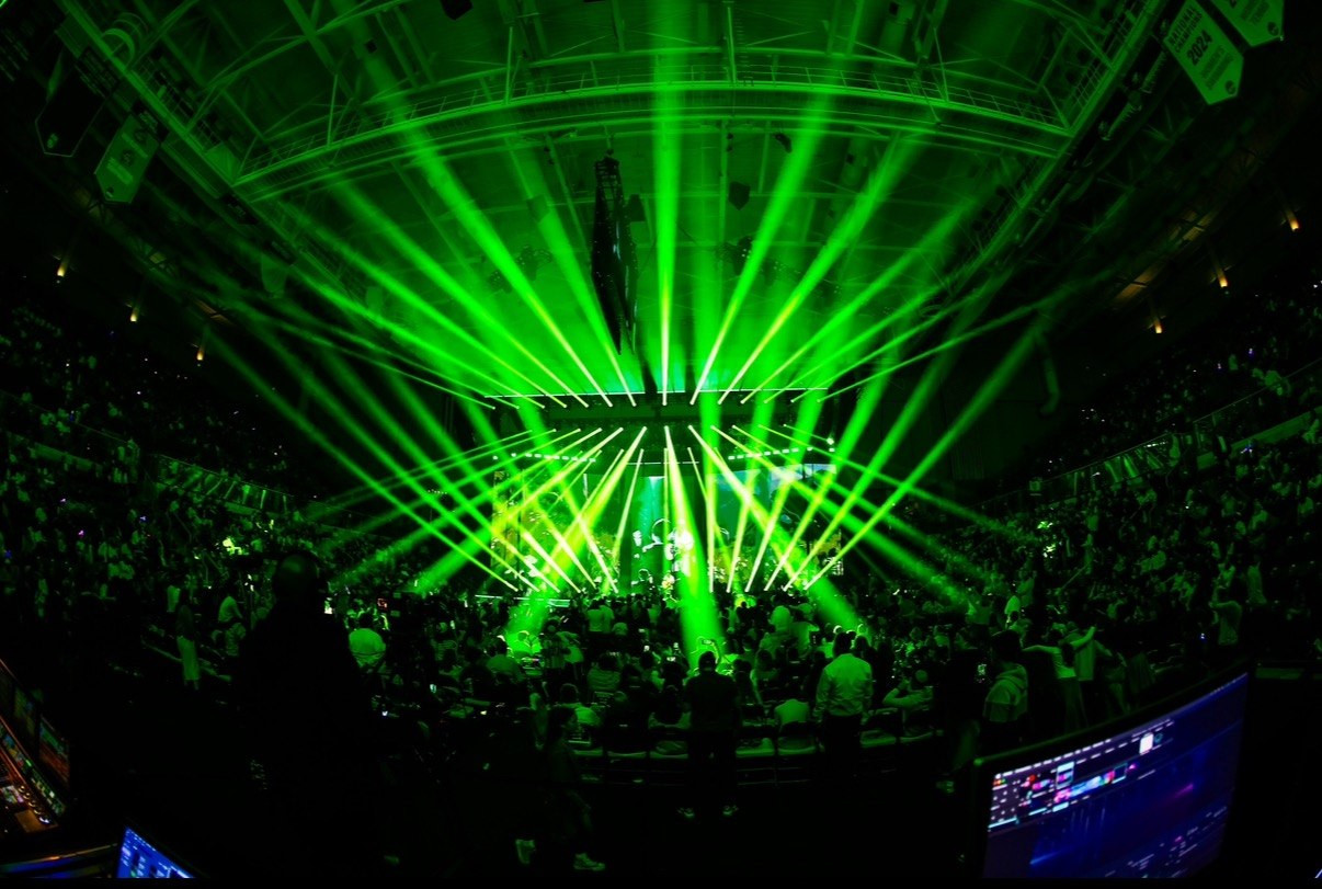 Green Beam Arena Show