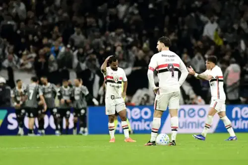 Roger Machado é pressionado no cargo após derrota no Majestoso