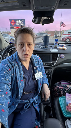 bm07 white nurse mom buick up.jpg